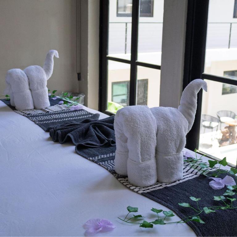 Piscis Art by ÓOL Hotels - Habitación Deluxe con cama extragrande - 8
