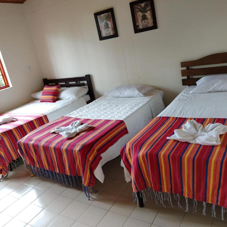 Hotel Campestre Tacurrumbi - Habitación Triple con baño privado - 5