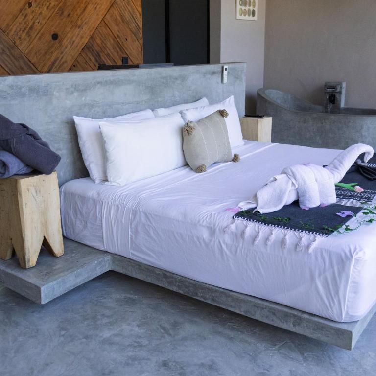 Piscis Art by ÓOL Hotels - Suite Superior con cama extragrande - 2