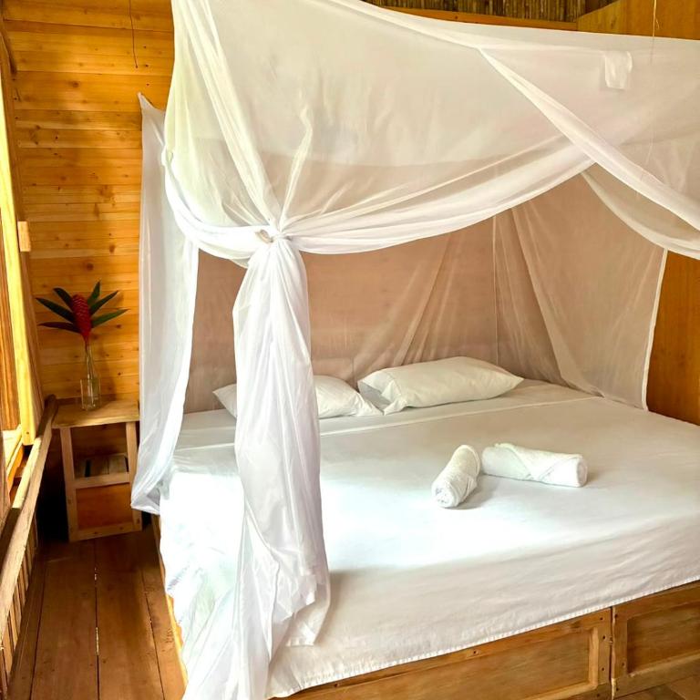 CABAÑA TELLO SURF - Habitación Doble - 1