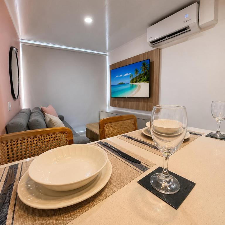 Coastal Blush, Sea View, Terrace & Pool - Three-Bedroom Apartment with Sea View - 30