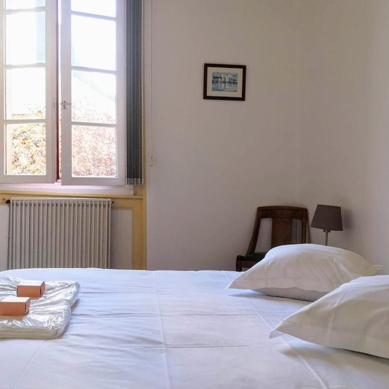 Emplacement idéal - Grand appartement authentique - Klassisches Apartment mit 1 Schlafzimmer und Kingsize-Bett - 5
