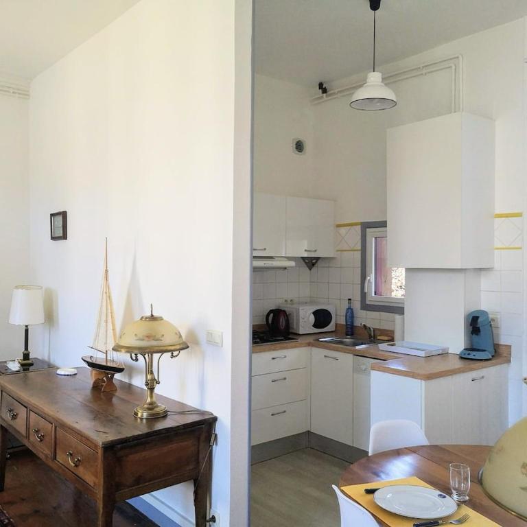 Emplacement idéal - Grand appartement authentique - Klassisches Apartment mit 1 Schlafzimmer und Kingsize-Bett - 26