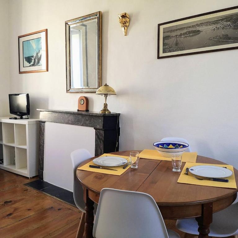 Emplacement idéal - Grand appartement authentique - Klassisches Apartment mit 1 Schlafzimmer und Kingsize-Bett - 41