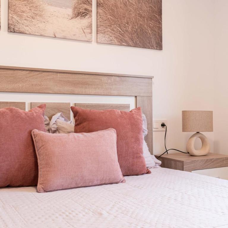 Suite Deluxe By Castrelos - Three-Bedroom Apartment - 4