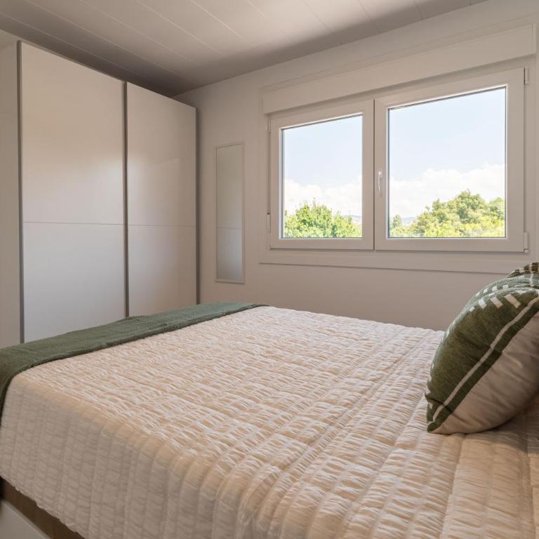 Suite Deluxe By Castrelos - Two-Bedroom Apartment - 10