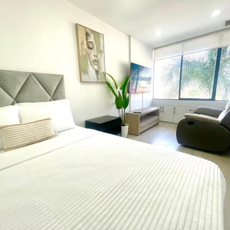 Torre Colón Guayaquil - Apartamento Deluxe de 3 dormitorios - 2