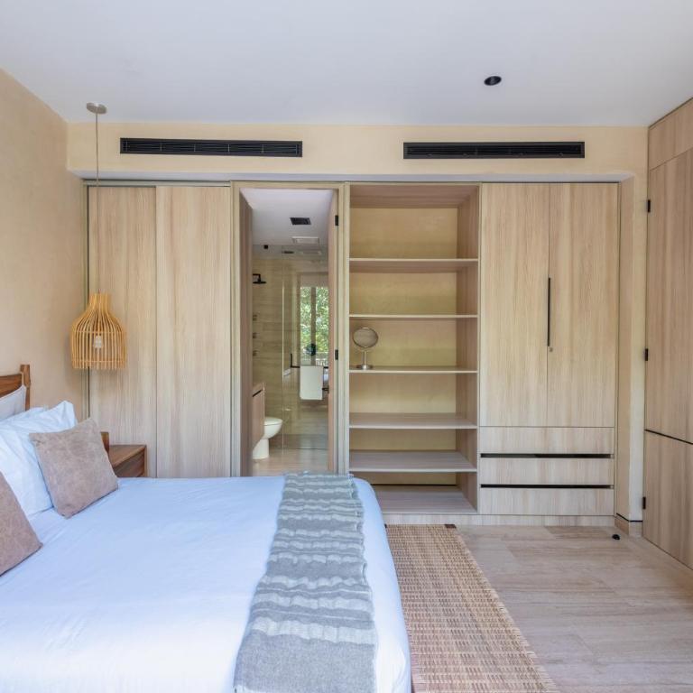 Corasol, Relaxed Stay with Terrace & Full Amenities - One-Bedroom Apartment with Balcony - 8