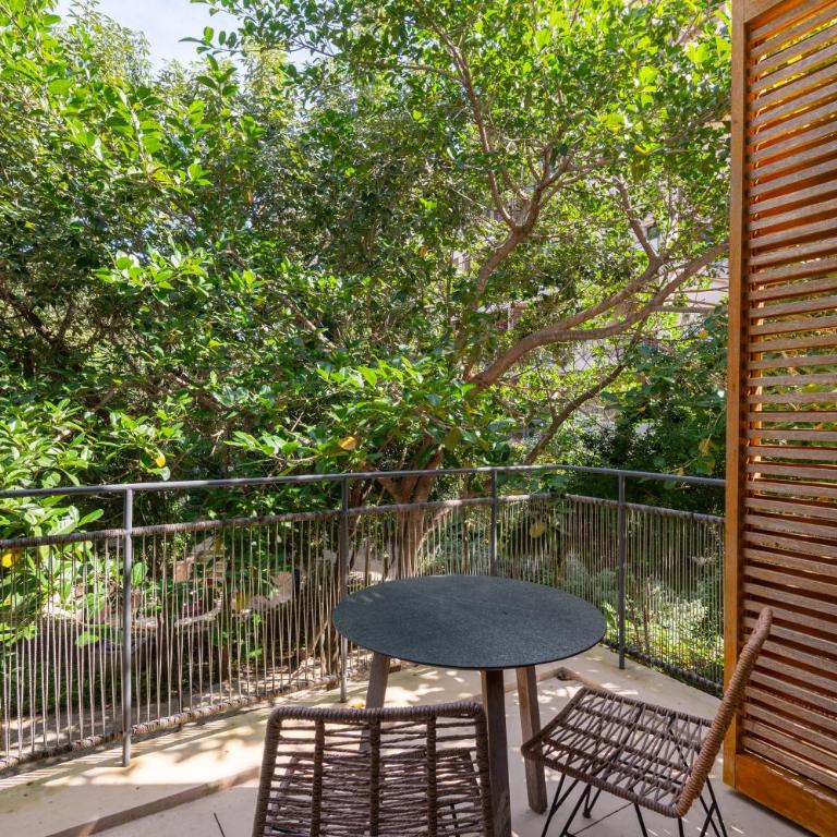 Corasol, Relaxed Stay with Terrace & Full Amenities - One-Bedroom Apartment with Balcony - 17