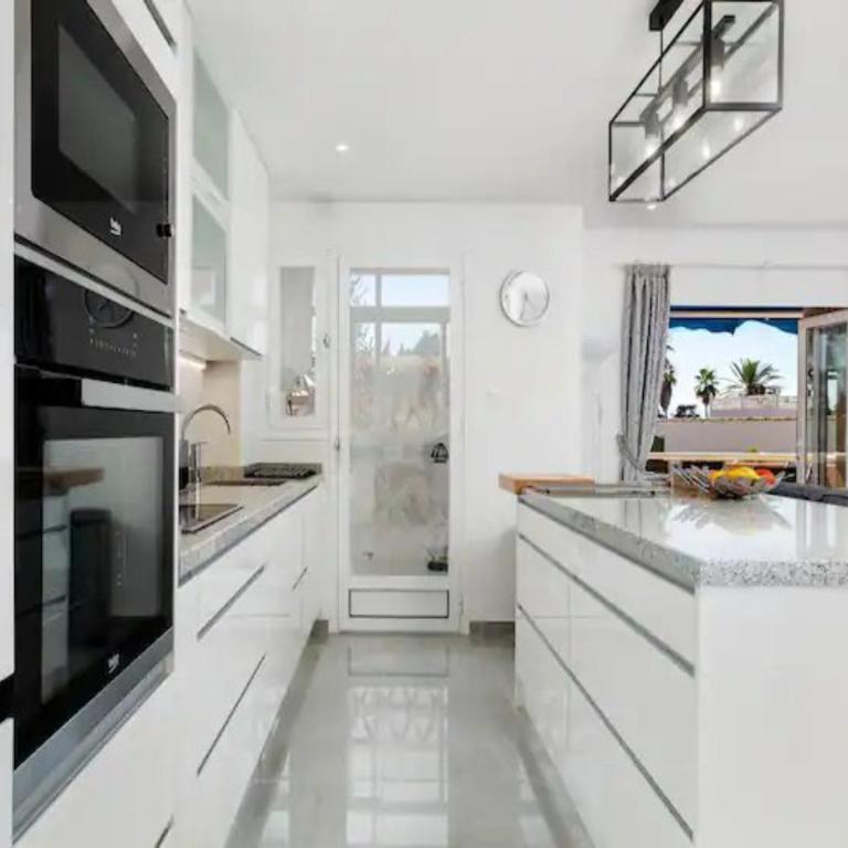 New apartment 300 mts from Marbella beach - Pass the Keys - Apartamento - 7