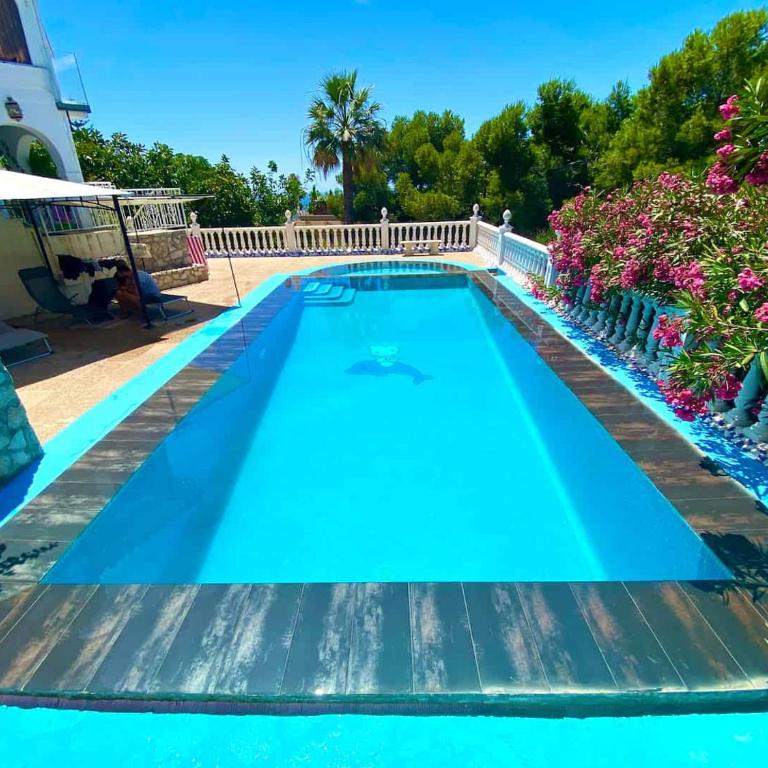 Luminous studio apartment in a villa with pool - Apartamento de 1 dormitorio - 29