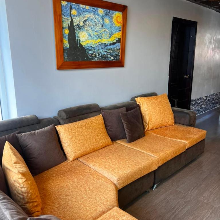 Anagrama house - Three-Bedroom Apartment - 18