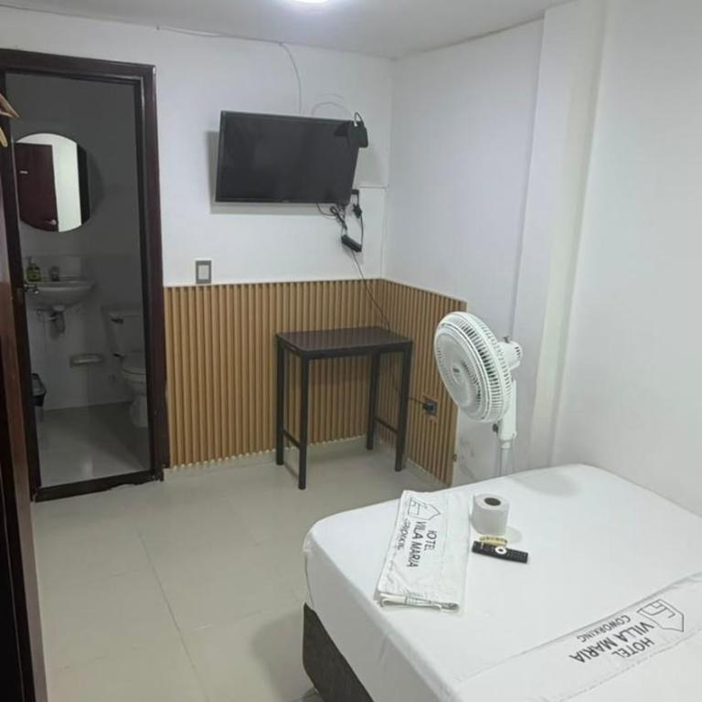 Hotel Villa María Coworking - Small Double Room - 4