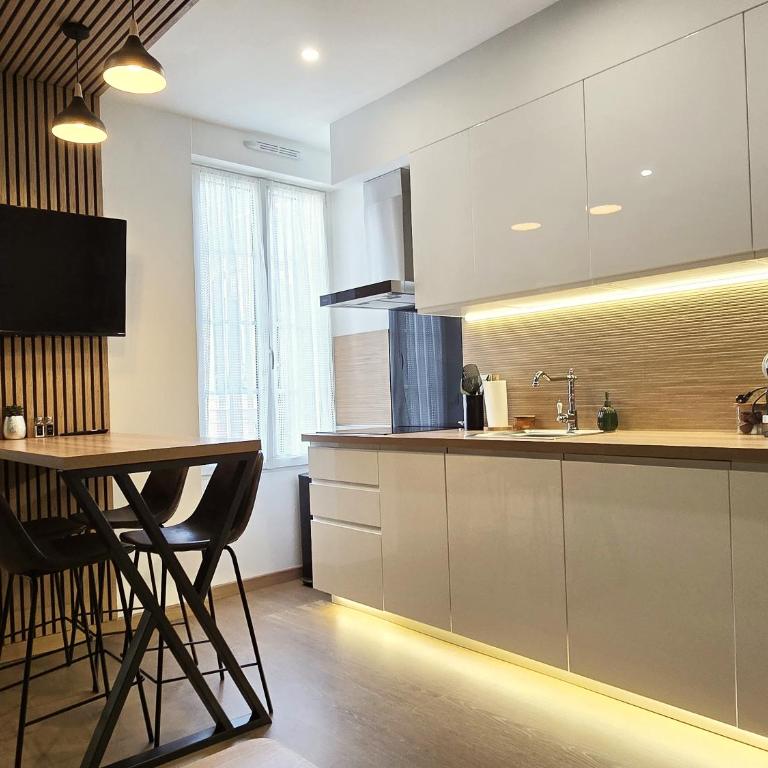 L Émeraude Rémoise - Idéalement situé & Confort & Climatisé - Appartement 1 Chambre - 3