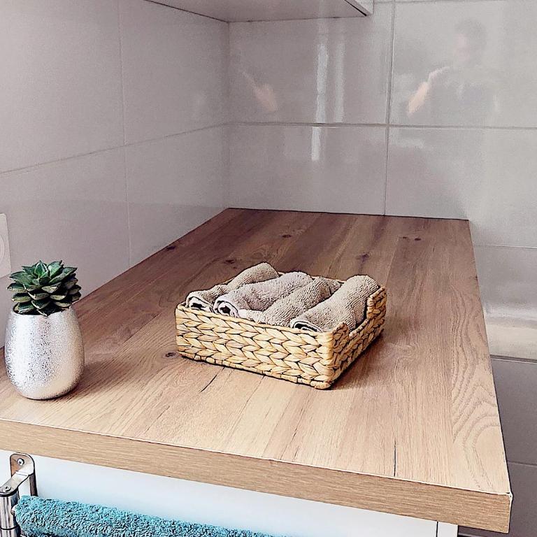 L Émeraude Rémoise - Idéalement situé & Confort & Climatisé - Appartement 1 Chambre - 23