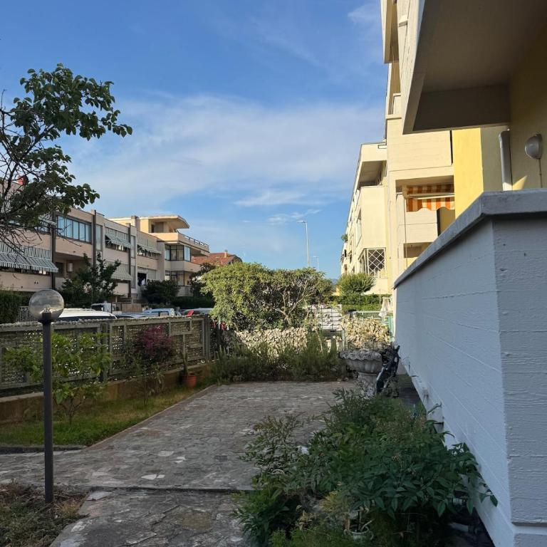 Appartamento al piano terra - 1,5km dal mare - Appartamento con 2 Camere da Letto - 3