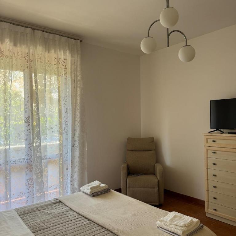Appartamento al piano terra - 1,5km dal mare - Appartamento con 2 Camere da Letto - 5