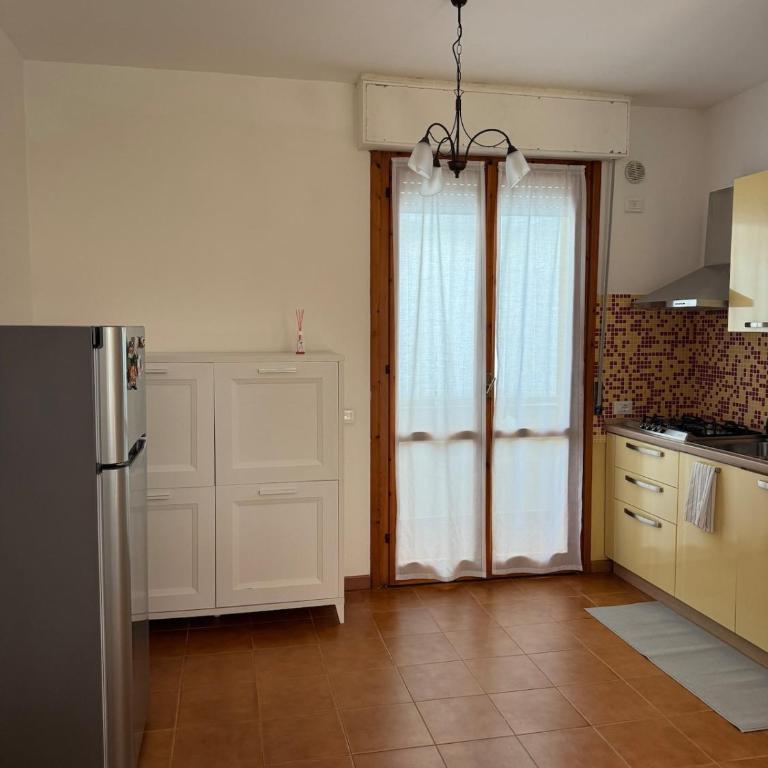 Appartamento al piano terra - 1,5km dal mare - Appartamento con 2 Camere da Letto - 10