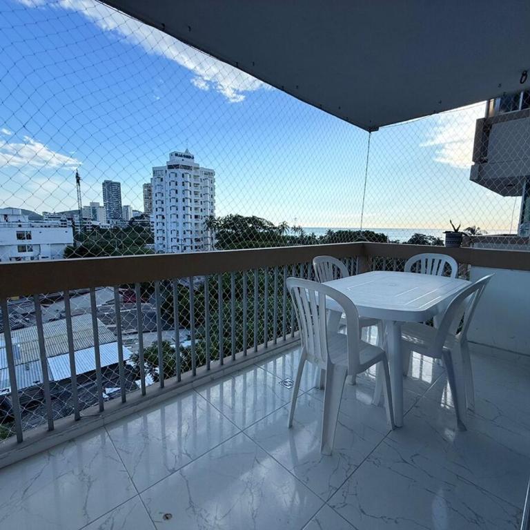 Azurea Apartamento Vista al Mar en Rodadero Centro - One-Bedroom Apartment - 1