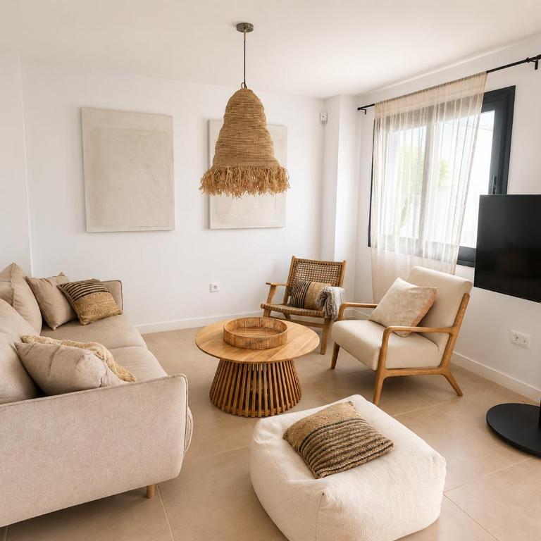 3 Bedroom Townhouse with Private Pool - Casa de 3 dormitorios - 2