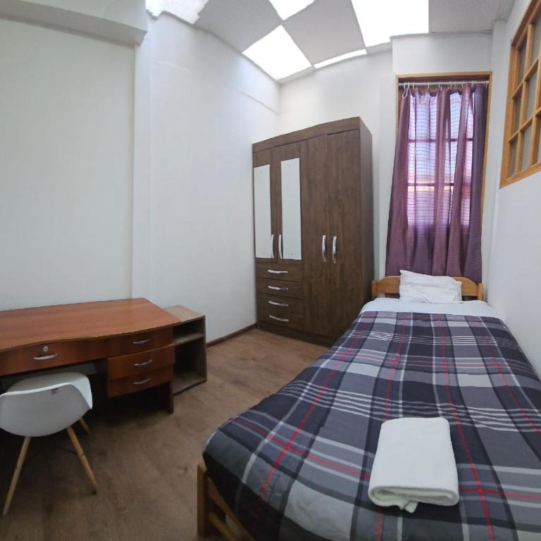 Cusco Apartments - Family Room - 1
