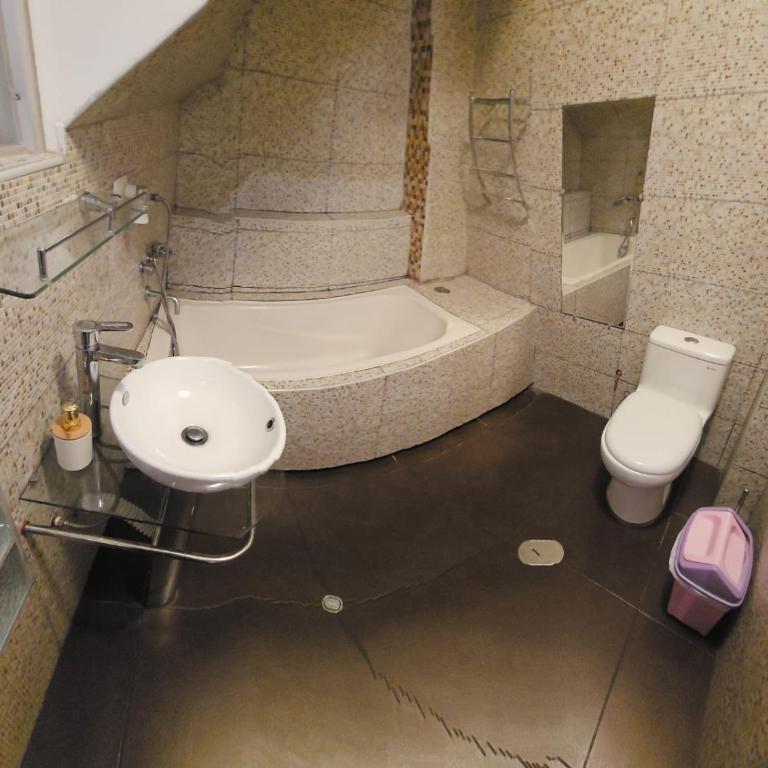 Cusco Apartments - Family Room - 5