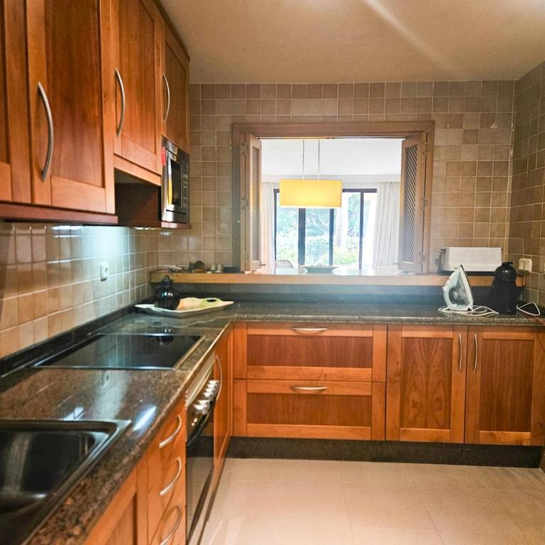 Beachfront Apartment in San Pedro - Pass the Keys - Apartamento - 6
