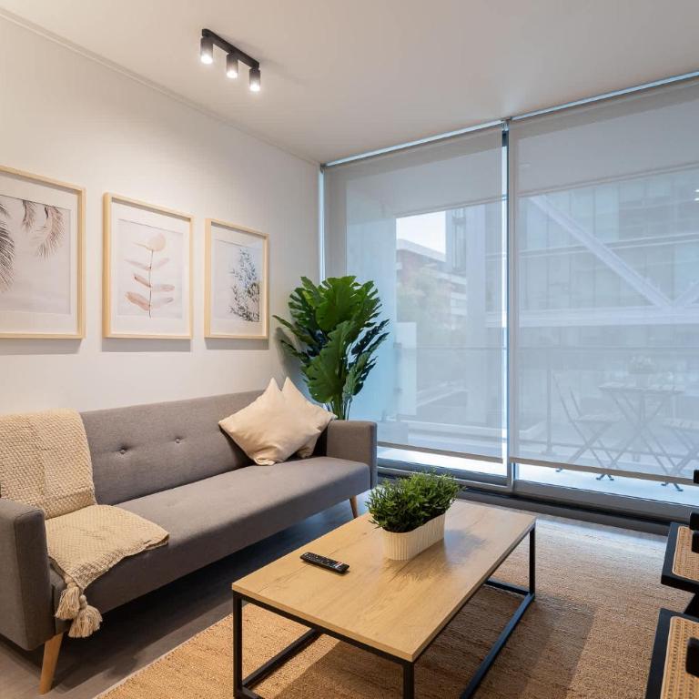 Luxury 1BR Apartment Steps to Parque Arauco Mall - Apartment - 3