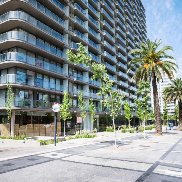 Luxury 1BR Apartment Steps to Parque Arauco Mall - Apartment - 25