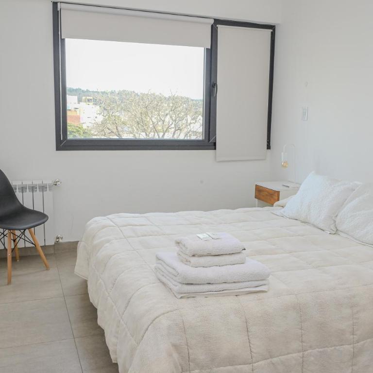 Depto premium centrico con vista a las sierras y cochera opcional - One-Bedroom Apartment - 2