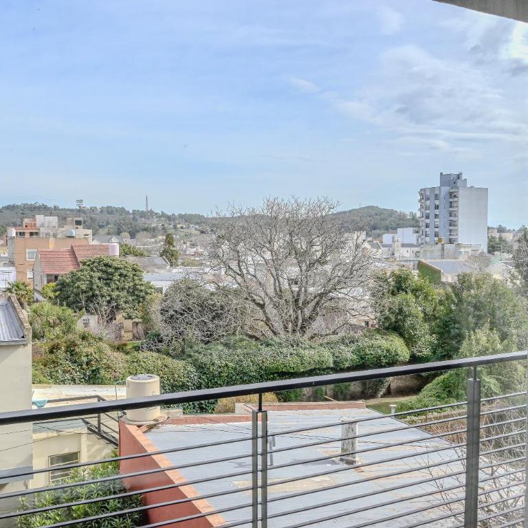 Depto premium centrico con vista a las sierras y cochera opcional - One-Bedroom Apartment - 8