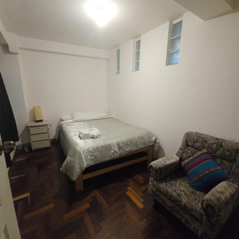 Cusco Apartments - Family Room - 20