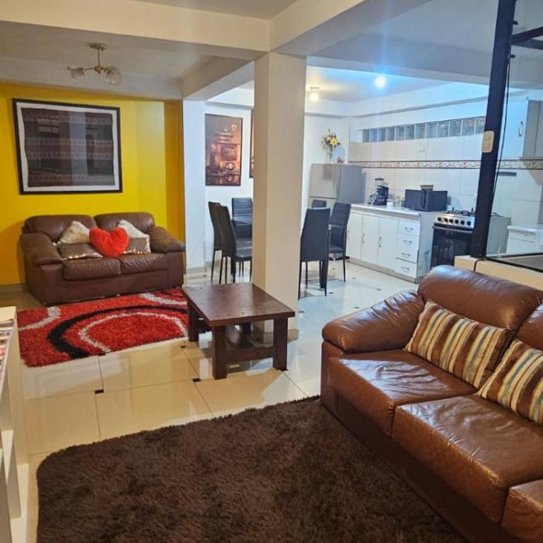 Cusco Apartments - Family Room - 21