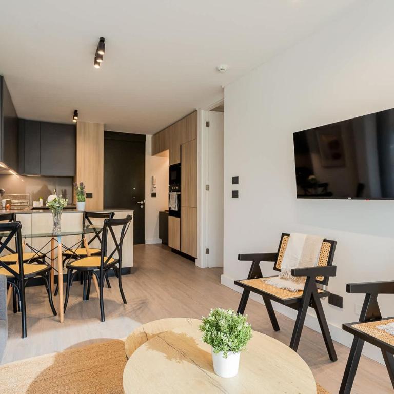 Luxury 2BR in Las Condes Comfort for 5 Guests - Apartamento - 3