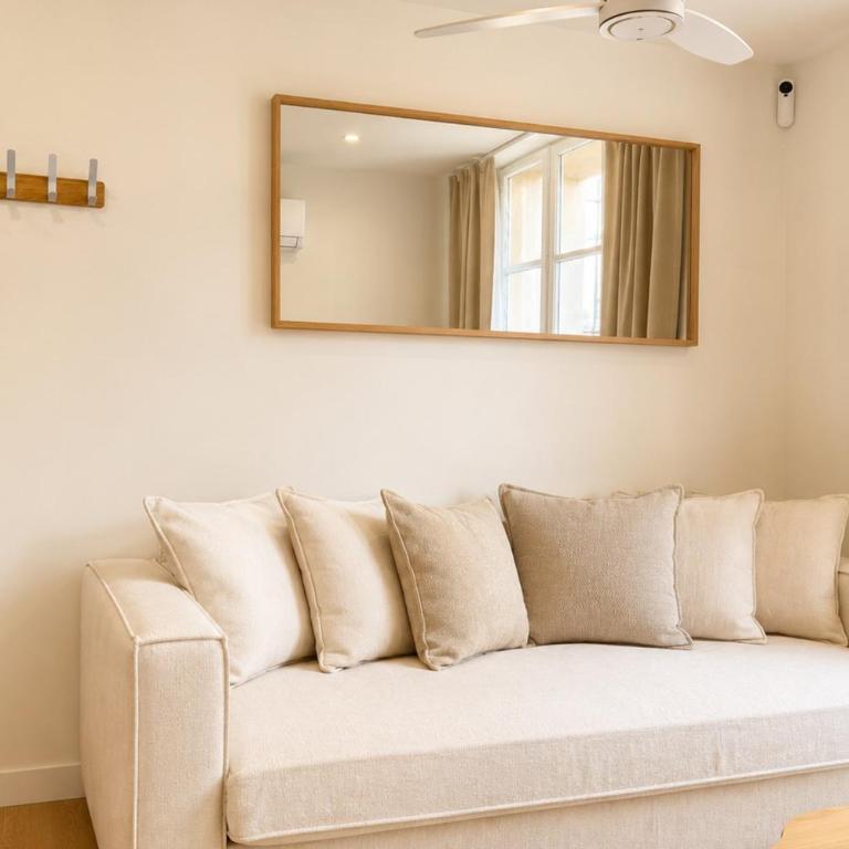 Appartement avec balnéo au Panier Clim 4 pers - Appartement - 5