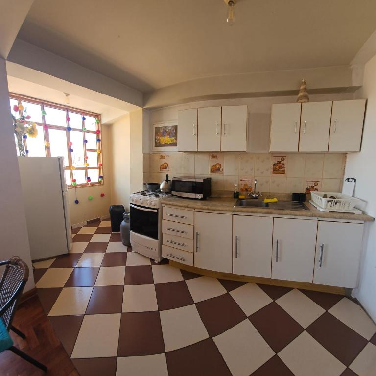 Cusco Apartments - Family Room - 6