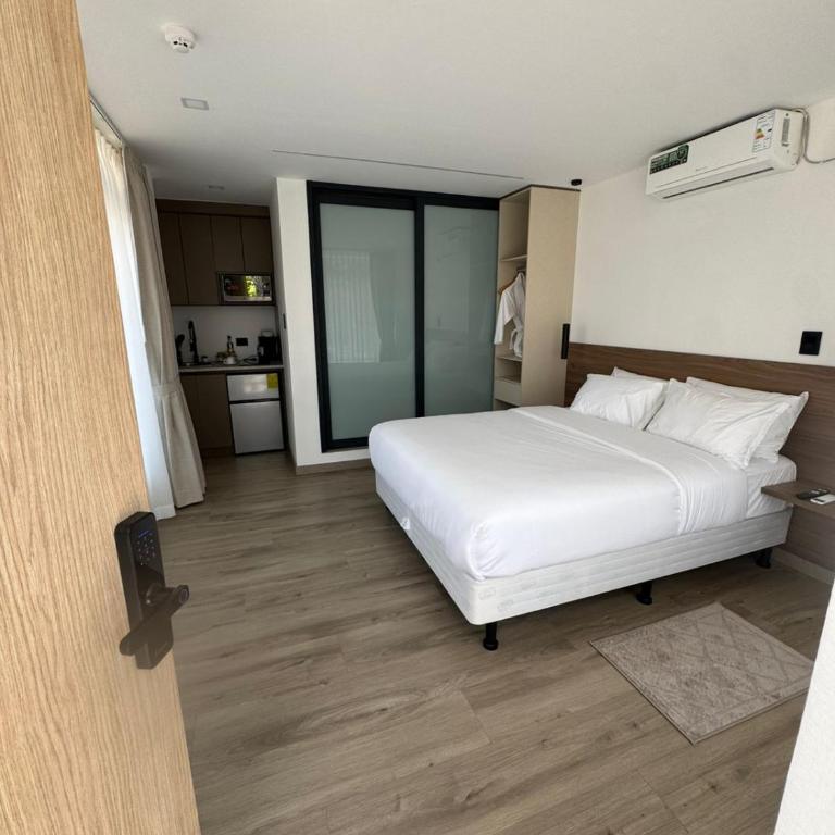 SM Suites - Suite - 4