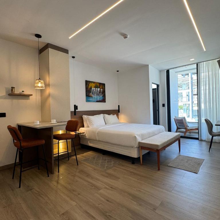 SM Suites - Suite Deluxe con bañera de hidromasaje - 1