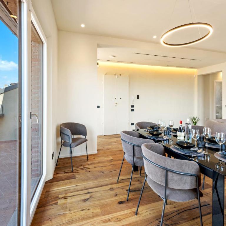 Modern Central Penthouse with Private Panoramic Terrace - Appartamento con 3 Camere da Letto e con Vista - 15