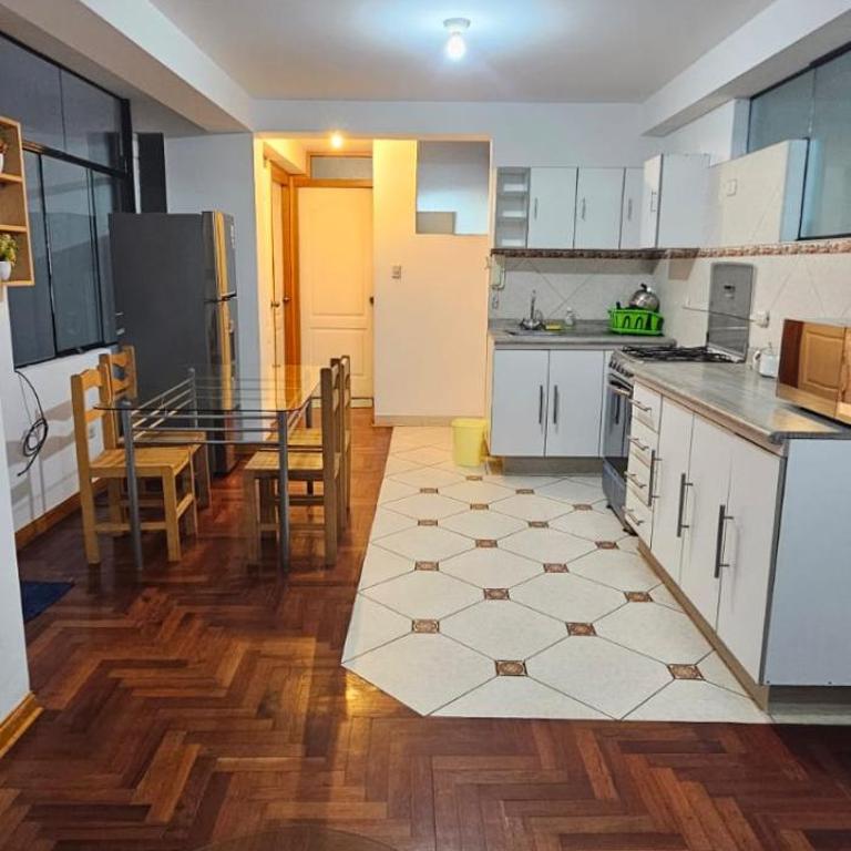 Cusco Apartments - Family Room - 8