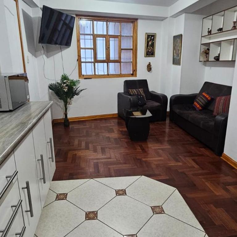 Cusco Apartments - Family Room - 6
