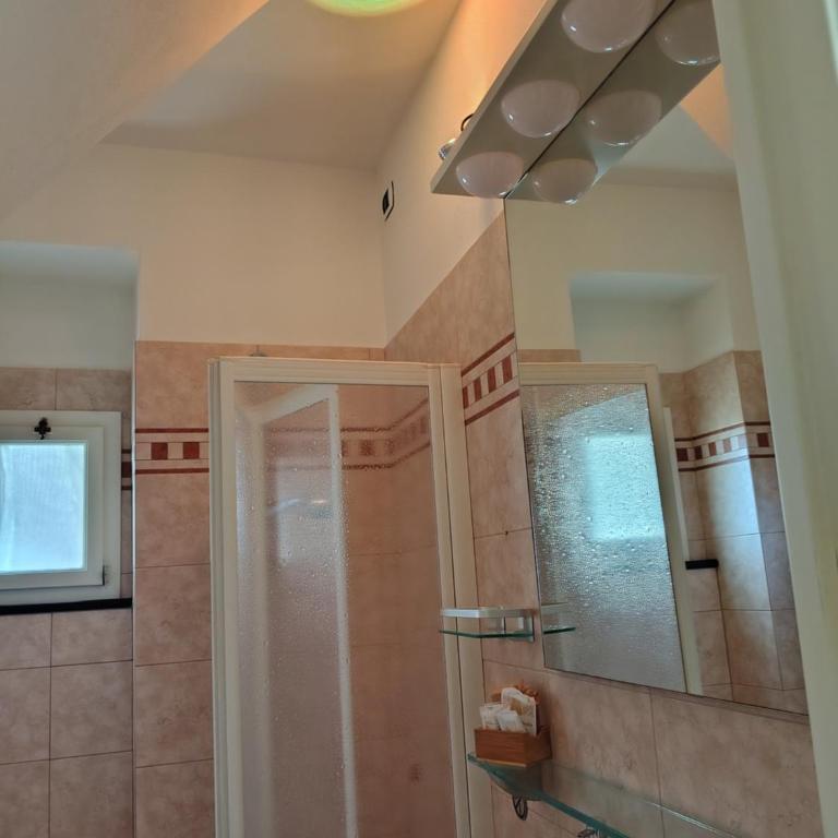 CARUGIO 167 parcheggio privato CENTRO STORICO A CHIAVARI - Appartement Standard 2 Chambres - 17