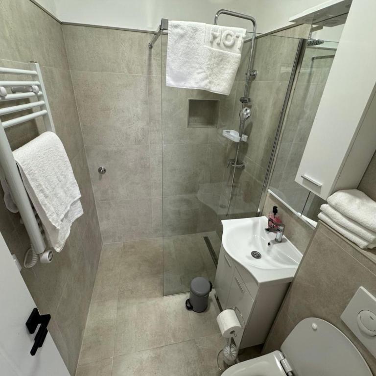 Apartments Maslina - Porodični Apartman (2 Odraslih + 4 Dece) - 10