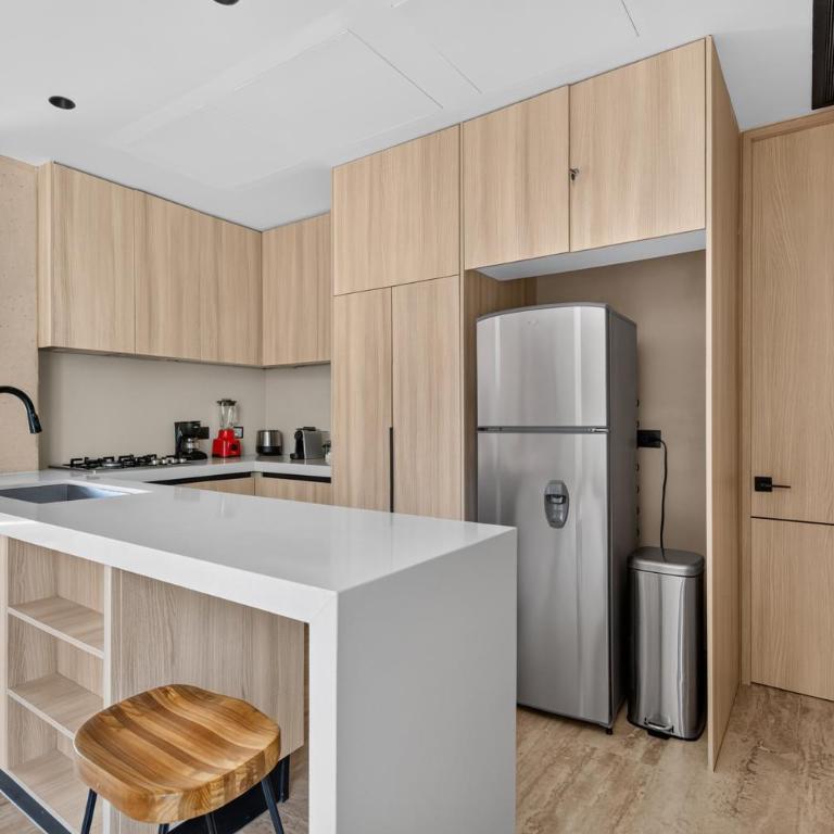Corasol, Relaxed Stay with Terrace & Full Amenities - Classic One-Bedroom Apartment with King Bed - 12
