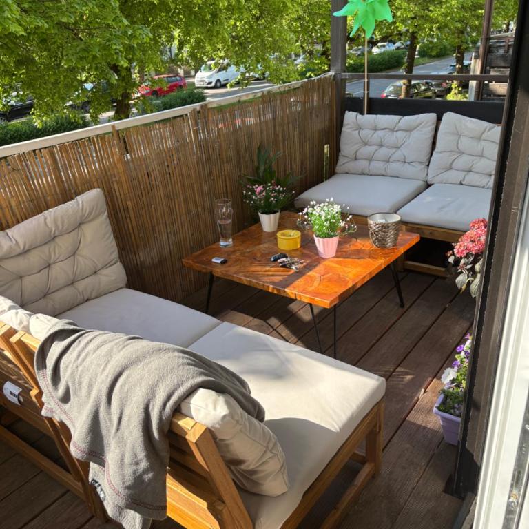 Gemütliche 3 Zimmer Wohnung Nähe Oktoberfest - Apartment mit 3 Schlafzimmern und Balkon - 12