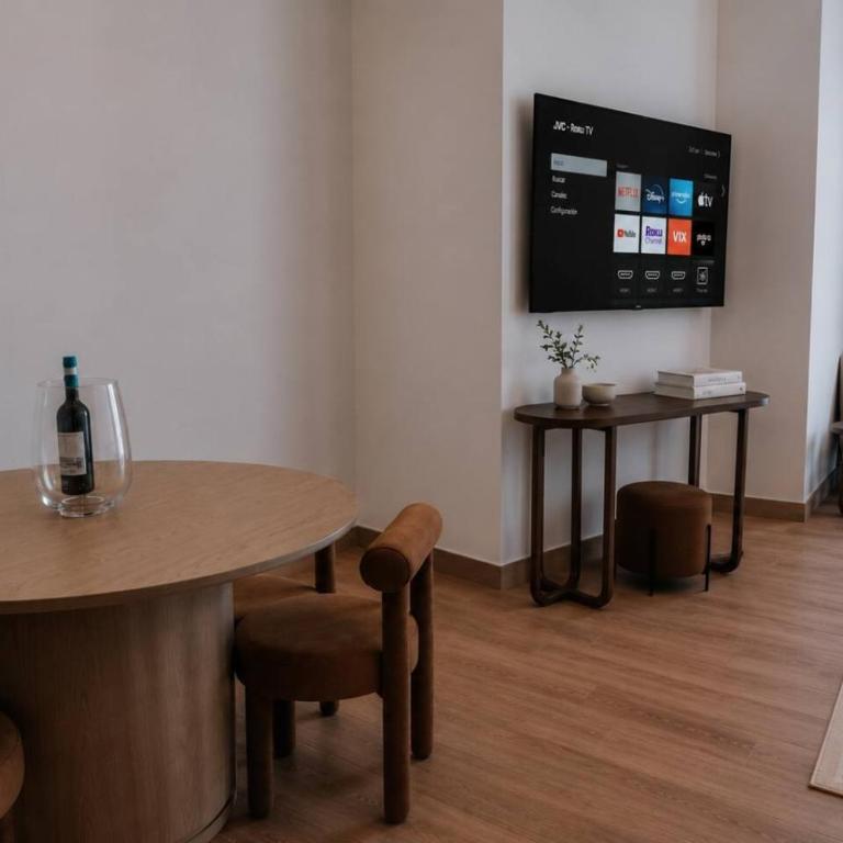 Condesa Residence - Roma Luxury Suite 206 - One-Bedroom Apartment - 11