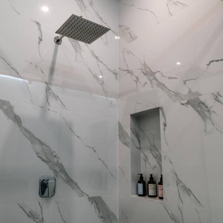 Condesa Residence - Roma Luxury Suite 206 - One-Bedroom Apartment - 17