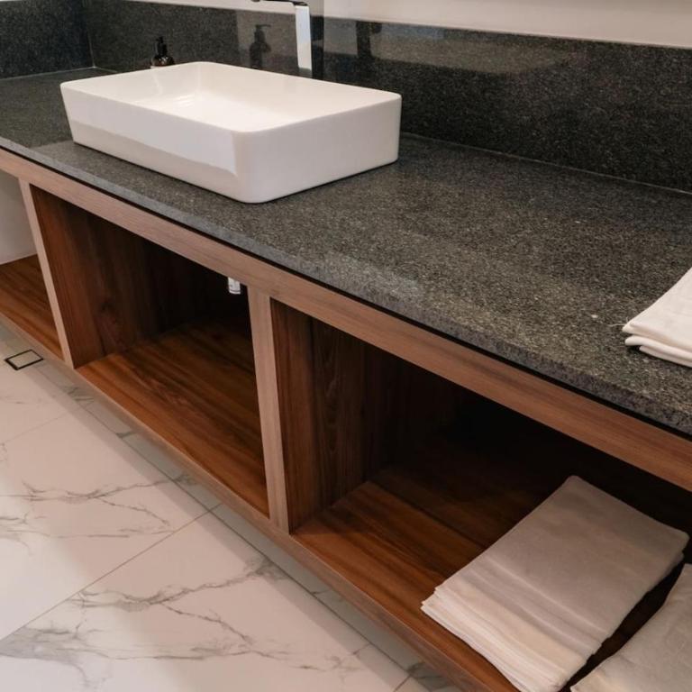 Condesa Residence - Roma Luxury Suite 206 - One-Bedroom Apartment - 22