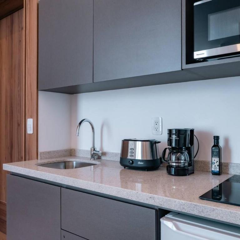 Condesa Residence - Roma Luxury Suite 206 - One-Bedroom Apartment - 25