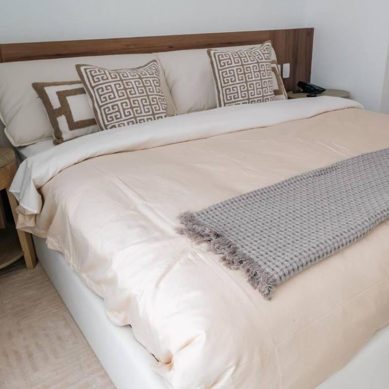 Condesa Residence - Roma Luxury Suite 207 - One-Bedroom Apartment - 17